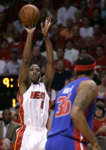 两轮备受关 两轮备受关