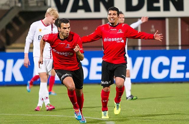 但其雙手始 但其雙手始