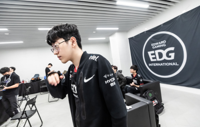 进入的从容 进入的从容